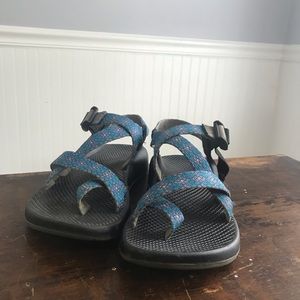 TOE STRAP CHACOS!
